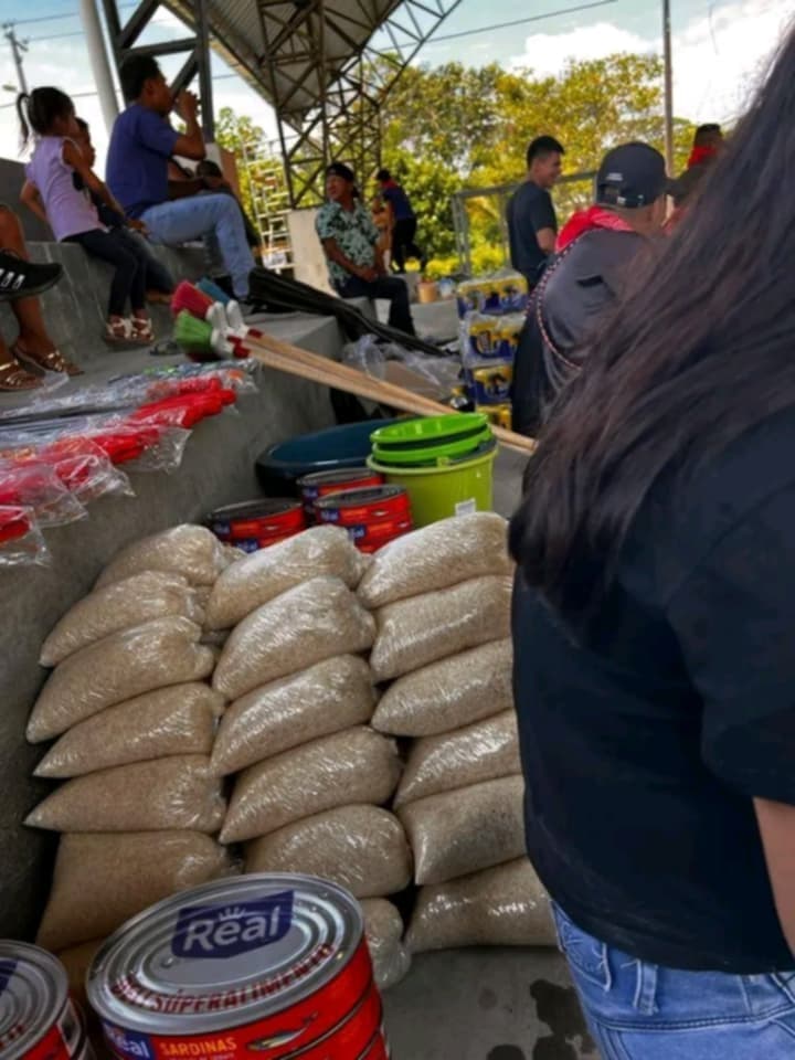 Food and supplies distribution