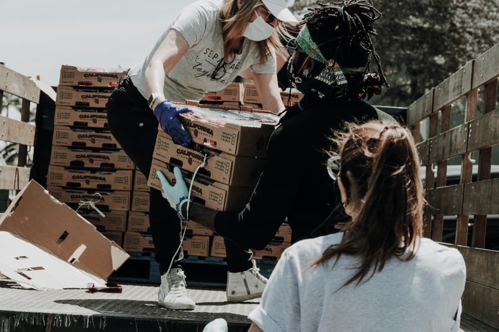Food distribution and crisis relief